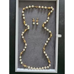Pretty Gold And Pearl Long Necklace With Earrings